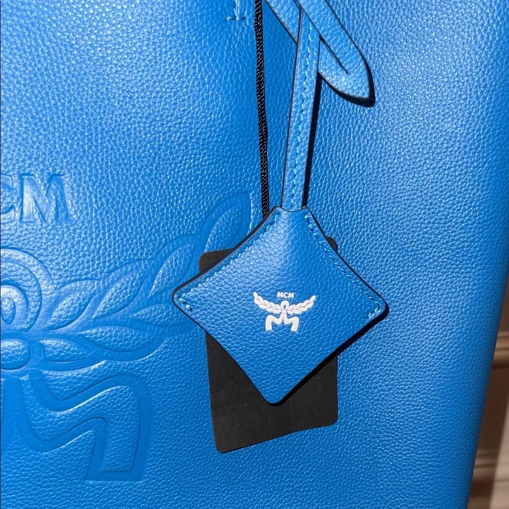 MCM Tote Himmel Shopper Embossed Logo Leather New Munich Blue NWT full inclusion - Picture 9 of 17